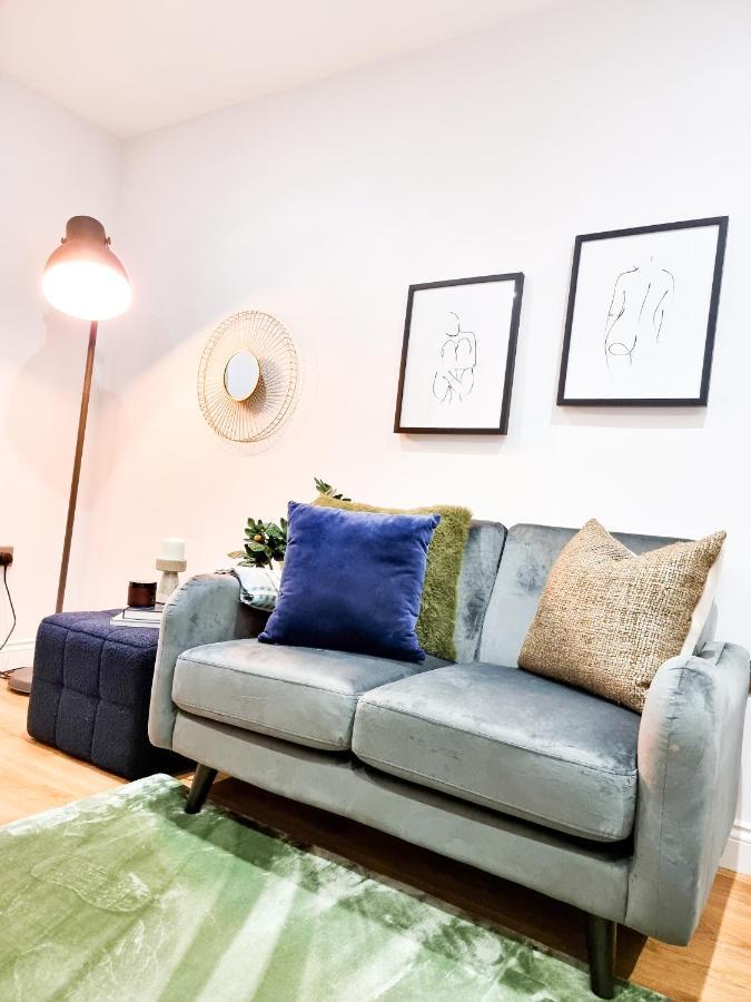 Gorgeous Newly Renovated 2 Double Bed Flat Apartment Суонзи Екстериор снимка