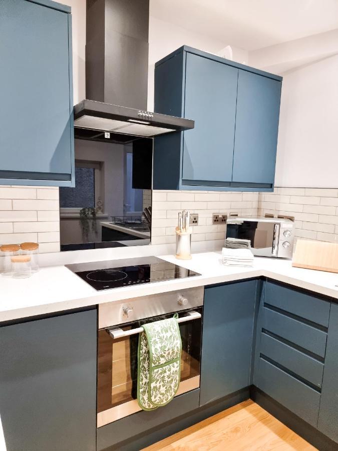 Gorgeous Newly Renovated 2 Double Bed Flat Apartment Суонзи Екстериор снимка